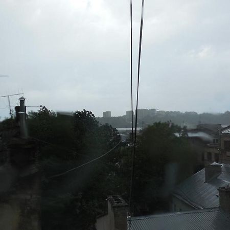 2 Room Apartment Near Opera House Leopoli Esterno foto
